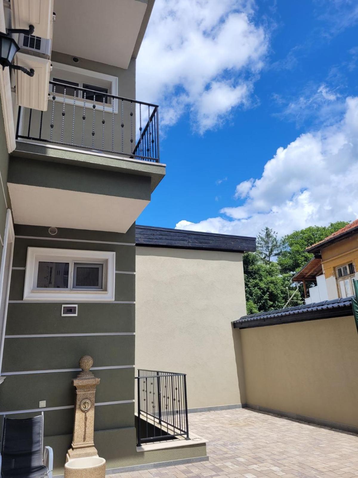 The House - Central Boutique Apartments Kyustendil Exterior foto